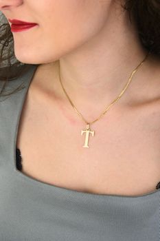 Złota zawieszka literka T 585 – elegancki wisiorek 2 cm  Biżuteria Diament (4).jpg